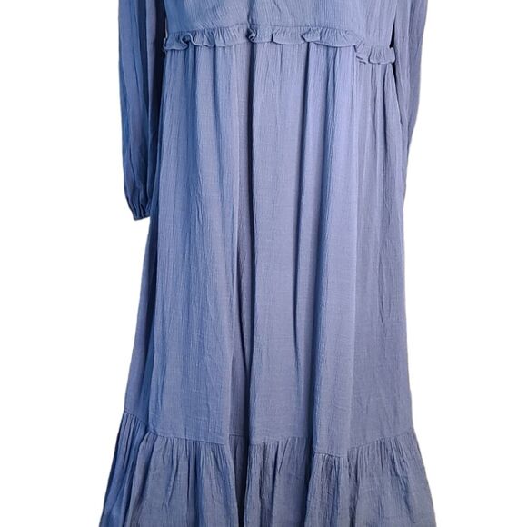 NWT Charles Henry Size Medium Gray Bohemian Ruffled Flowy Maxi Dress Neutral - Picture 7 of 12